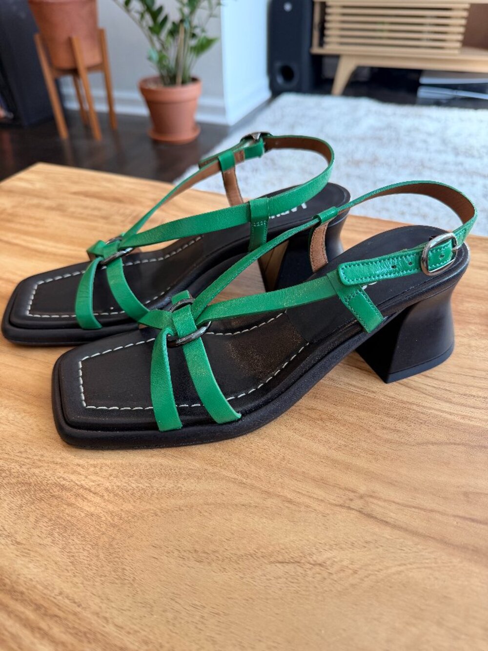 LABUCQ Athena Sandal (Size 37) - Picture 2 of 4